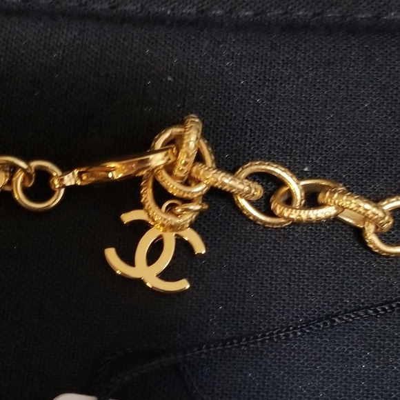 🆕️ Chanel CC Logo  Gold &Strass Necklese - Picture 8 of 15